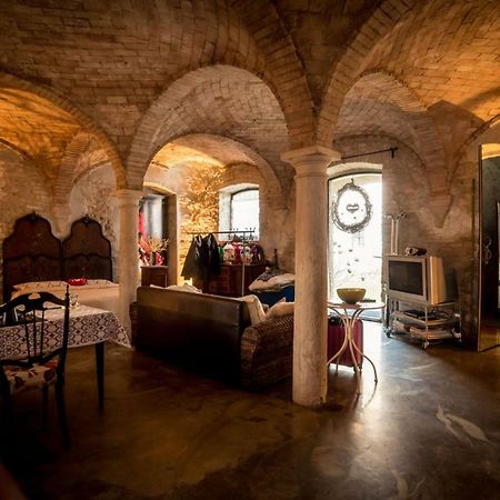Lo Scrigno Di Lara Villa Ceresara Luaran gambar
