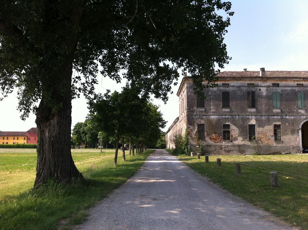 Lo Scrigno Di Lara Villa Ceresara Luaran gambar